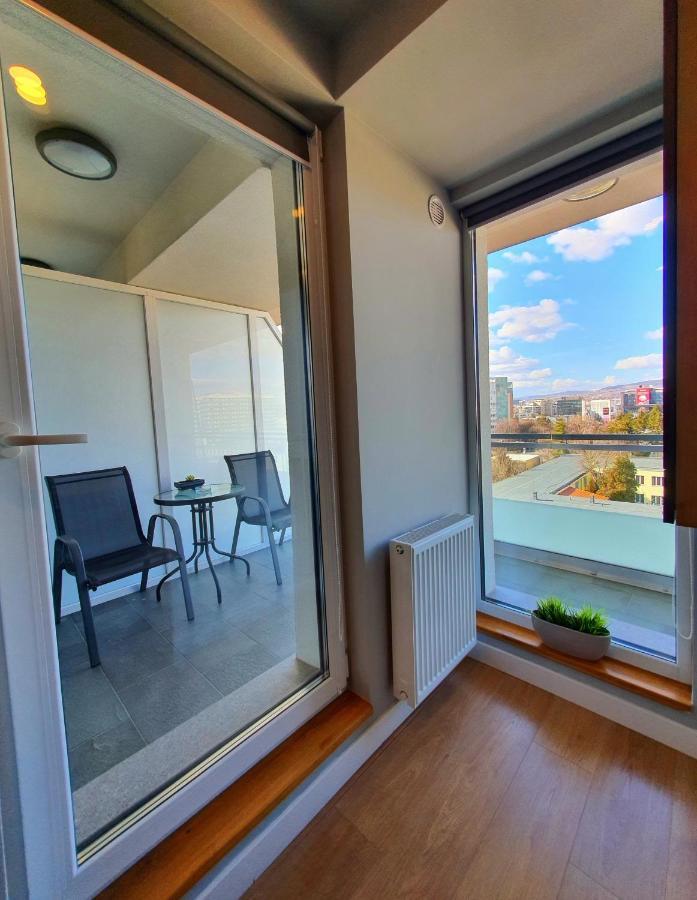 Eriss Studio Suite - Ozone Building Apartment Cluj-Napoca Exteriör bild