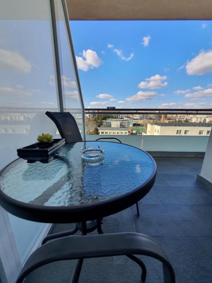 Eriss Studio Suite - Ozone Building Apartment Cluj-Napoca Exteriör bild